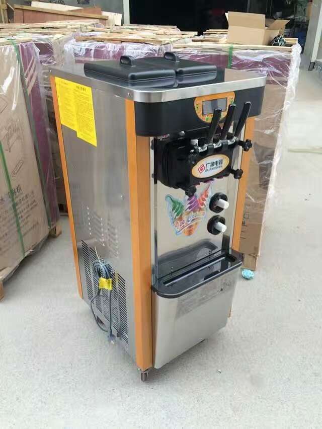 广绅冰激凌机 商用 软冰淇淋机 雪糕机全自动甜筒机 软冰激凌机器