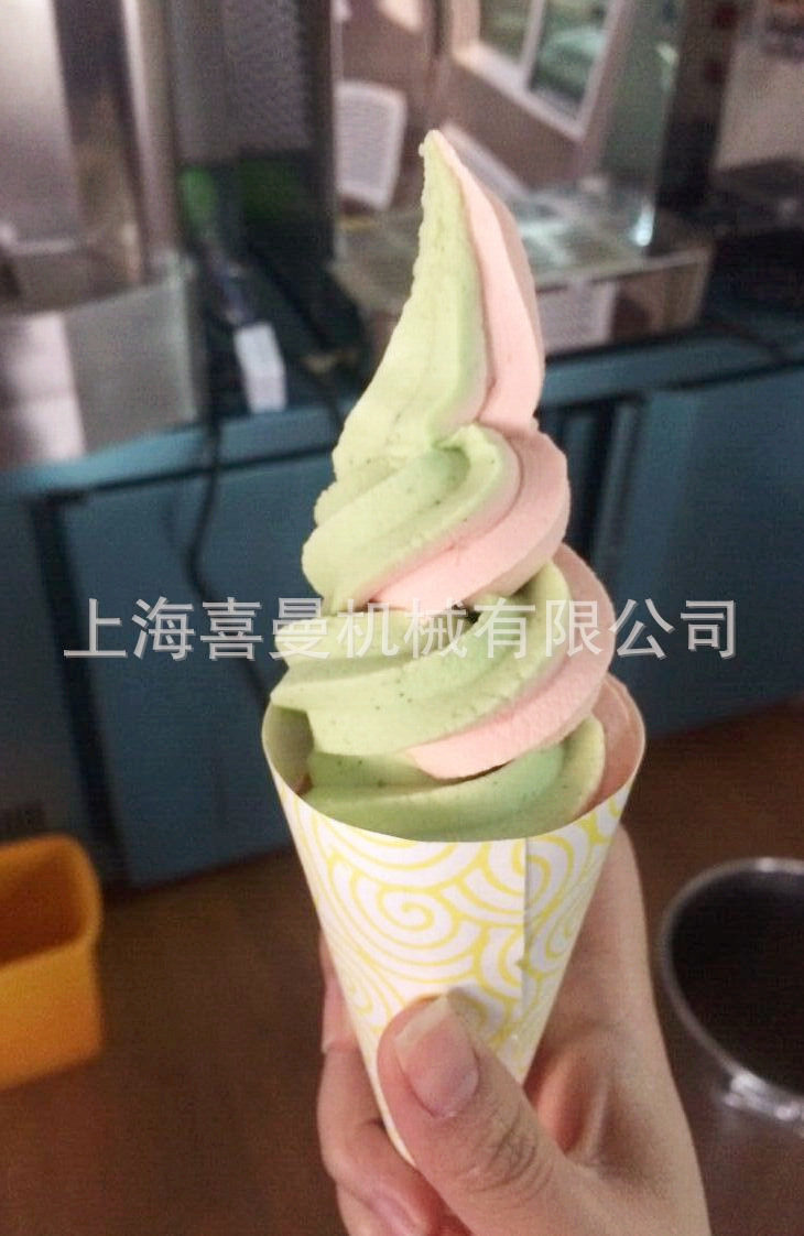 热销商用冰淇淋机 全自动甜筒雪糕机器 立式软冰淇淋机 厂家